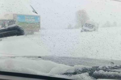 Kastamonu’da yoldan çıkan yolcu otobüsü kara saplandı