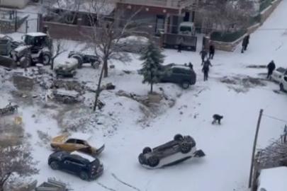 Kayan araç park halindeki aracı devirdi: O anlar kamerada