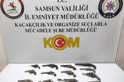 "Kayıp" denilen kültür varlığı tabancalar evlerden çıktı: 13 silah ele geçirildi