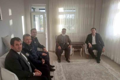 Kaymakam Bayram Kıbrıs gazisiyle bir araya geldi