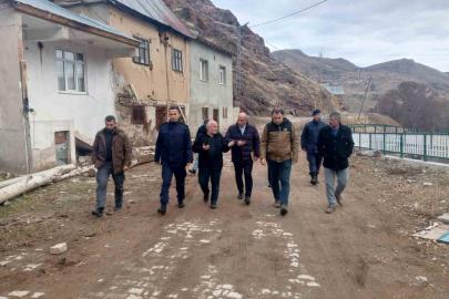 Kaymakam Bayram köy sakinleriyle bir araya geldi