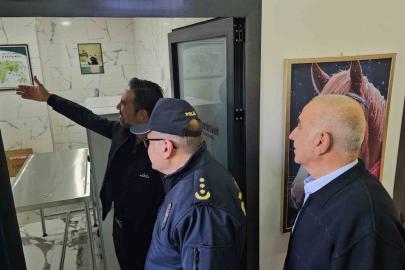 Kaymakam Kan ve Başkan Tetik, Veteriner Kliniği açılışına katıldı