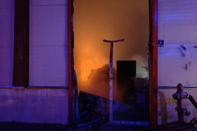 Kayseri’de masa sandalye atölyesinde yangın