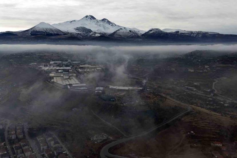 Kayseri’de sis etkisini sürdürüyor