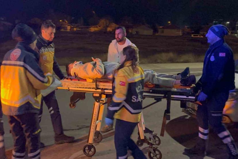 Kaza yapan alkollü sürücü, "Gazeteci çekerse üflemem" diyerek, ekiplere zorluk çıkardı