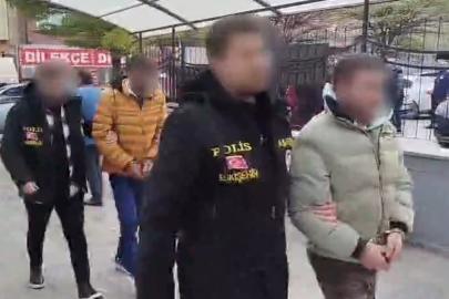 Kilitli motosikleti çalan 2 şüpheli yakalandı