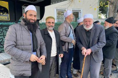 Kocaeli’de 40 umre yolcusu kutsal topraklara uğurlandı