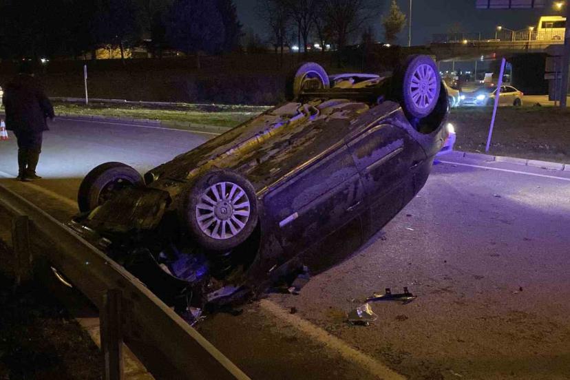 Kontrolden çıkan otomobil takla attı