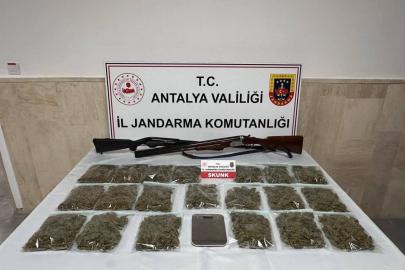 Korkuteli’de uyuşturucu operasyonu: 3 gözaltı