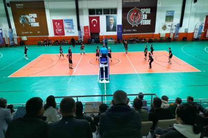 Köyceğiz’de ödüllü Voleybol Turnuvası başladı