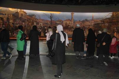 ’Kurtuluş’un 104’üncü yılında, Antep Savunması’nın anlatıldığı müzeye ziyaretçi akını