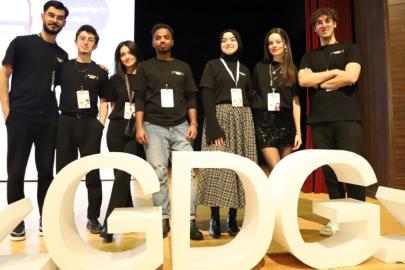 Kütahya’daki ’Devfest’25’ etkinliği teknoloji tutkunlarını bir araya getirdi