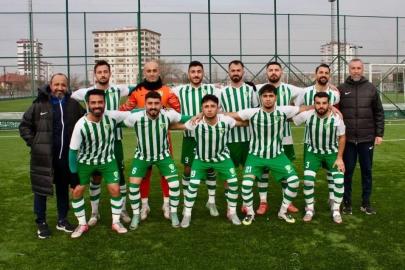 Lider Şekerspor farklı kazandı