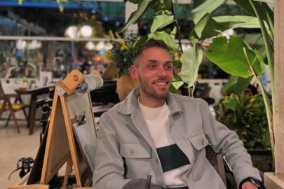 Lüks otomobil alt geçide çarptı, sürücü hayatını kaybetti