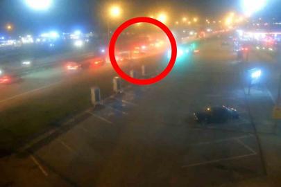 Makas atarak ilerlediği iddia edilen otomobilin sebep olduğu cinayet gibi kazanın tutanağı pes dedirtti