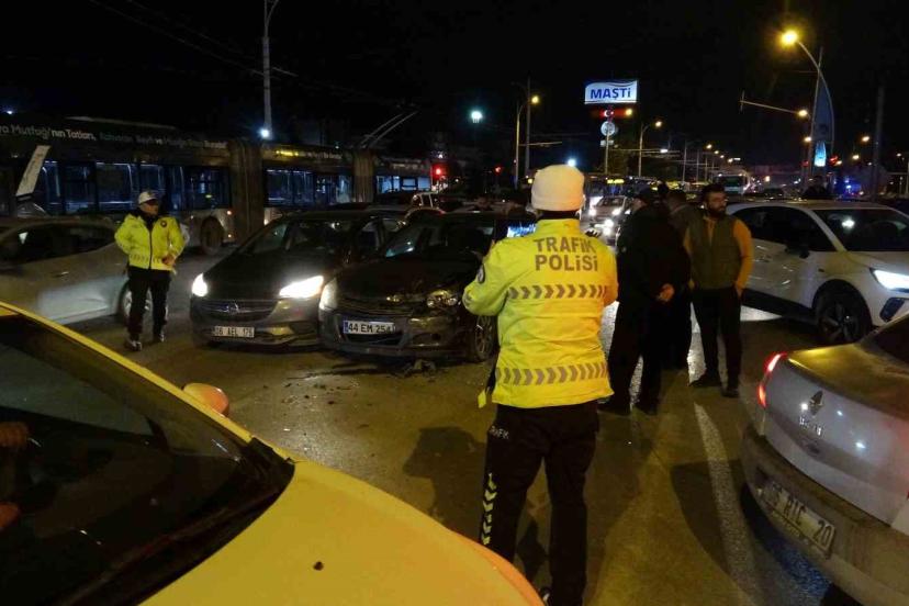 Malatya’da zincirleme kaza: 2 yaralı
