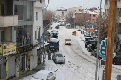 Malazgirt’te kar yağışı