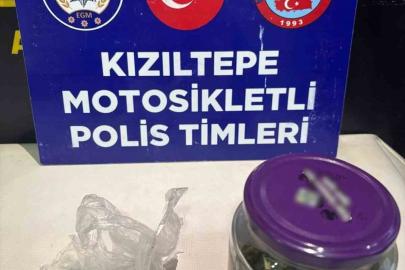 Mardin’de durdurulan araçta esrar ele geçirildi