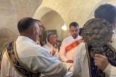 Mardin’de Süryani Hristiyanlar Noel’i Kırklar Kilisesi’nde ayinle karşıladı