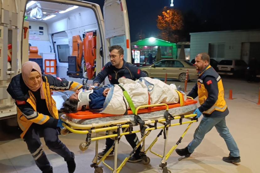 Marketin yük asansöründe sıkışan işçi ağır yaralandı