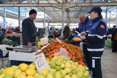 Menteşe Belediye Zabıtasından etiket denetimi