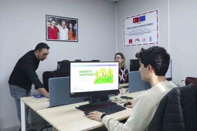 MERCEK’te dijital tasarım ve Canva kursuna yoğun ilgi