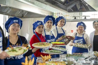 MERCEK’te yeni yıl coşkusu renkli atölyelerle yaşandı