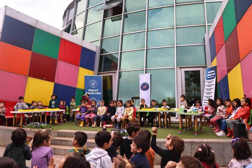 Minikler "Bir Saksı Bir Umut" projesiyle toprakla buluştu