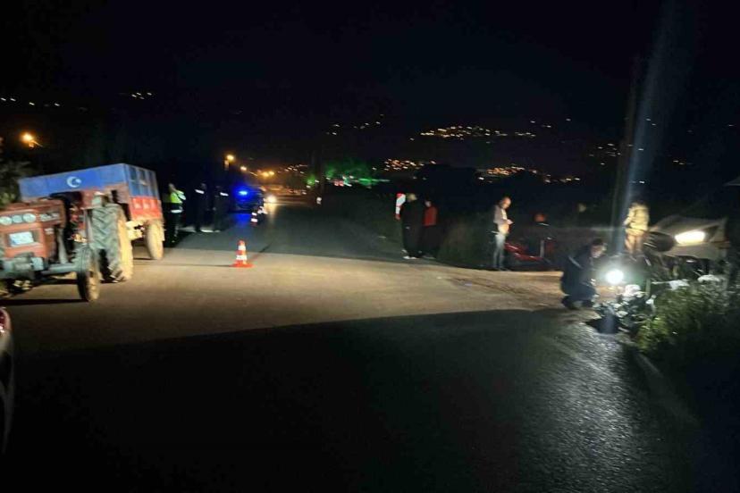 Motosiklet ile traktör çarpıştı: 1 ölü