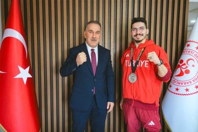 Müdür Yığmatepe, dünya ikincisi milli sporcuyu ağırladı