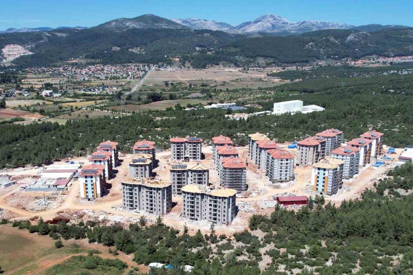 Muslihittin Mahallesine bağlı olan Akçaova TOKİ konutları Akçaova’ya bağlanıyor