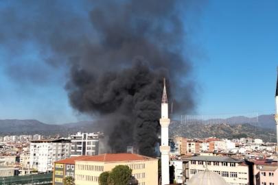 Nazilli’de eski kütüphane binasında yangın