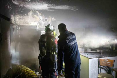 Nazilli’de yanan ev kullanılamaz hale geldi