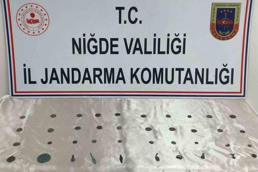 Niğde’de ’Anadolu Mirası Operasyonu’: 42 parça eser ele geçirildi