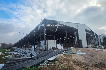 Nilüfer’de iki kaçak yapı daha yıkıldı