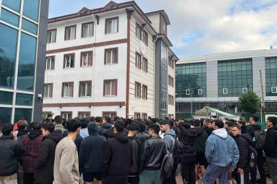 Öğrenci yurdunda yangın alarmı çalınca panik yaşandı