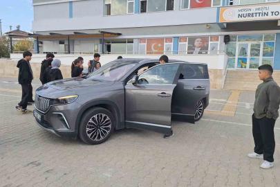 Öğrenciler TOGG’u yakından tanıdı