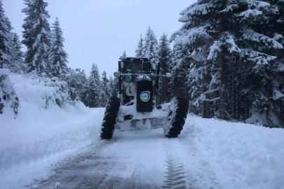 Ordu’da karla mücadele: 134 mahalle yolu ile 15 hasta ve 7 cenazeye müdahale edildi