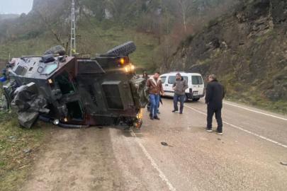 Ordu’da ticari araçla çarpışan askeri araç devrildi