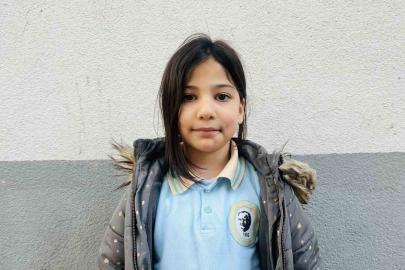 Ordu’da üşüyen küçük kıza polislerden yürekleri ısıtan hareket