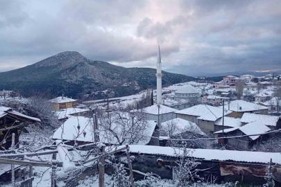 Osmaneli’nin yüksek kesimlerine mevsimin ilk karı yağdı