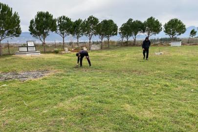 Osmaniye’de gençlerden örnek davranış: Bayrak yenilendi, çeşmeler onarıldı