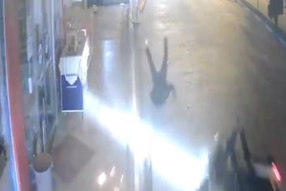 Osmaniye’de motosiklet kazası kamerada