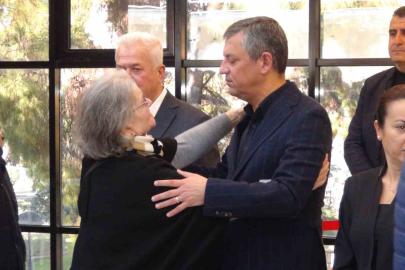 Özgür Özel, Gülşah Durbay’ın 3. gün taziyesine katıldı