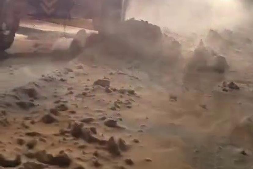 Palandöken geçidinde kar ve tipi nedeniyle mahsur kaldılar