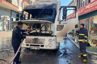 Park halindeyken alev alan kamyon kullanılamaz hale geldi