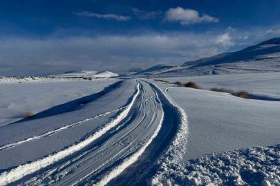 Patnos’ta karla mücadele devam ediyor