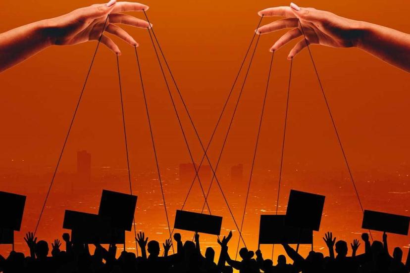 Prof.Dr. Richard Falk Yazdı: Demokrasi: Mitler, İdealler, Gerçekler