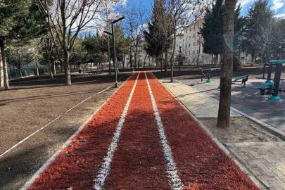 Pursaklar’da Turgut Özal Parkı yeni yüzüyle hizmete açıldı