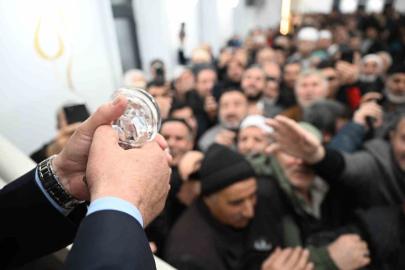 Regaip Kandilinde Sakal-ı Şerif ziyarete açıldı